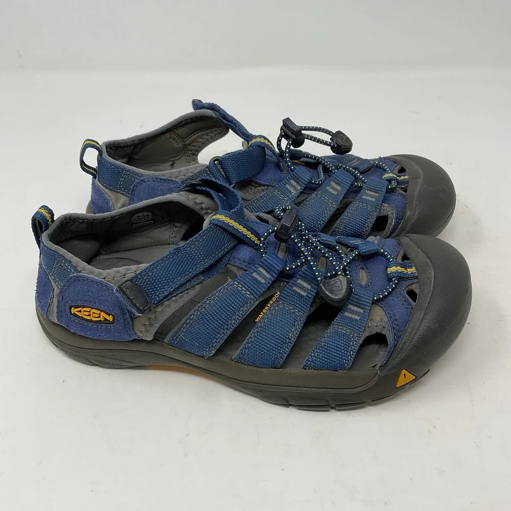 Keen Newport H2 Sandals Shoes Youth Big Kid 5 Blue Hiking Water Outdoors